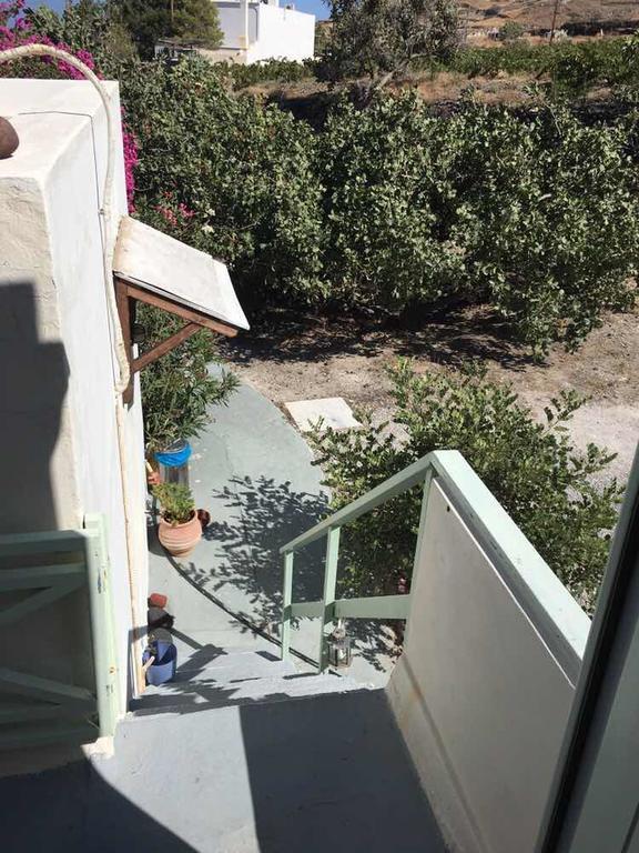 Cosy In Santorini